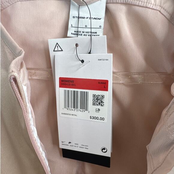 NWT Nike Storm-Fit ADV Run Division Running Jacket Women's Size L (DD6419-601) - Picture 6 of 12